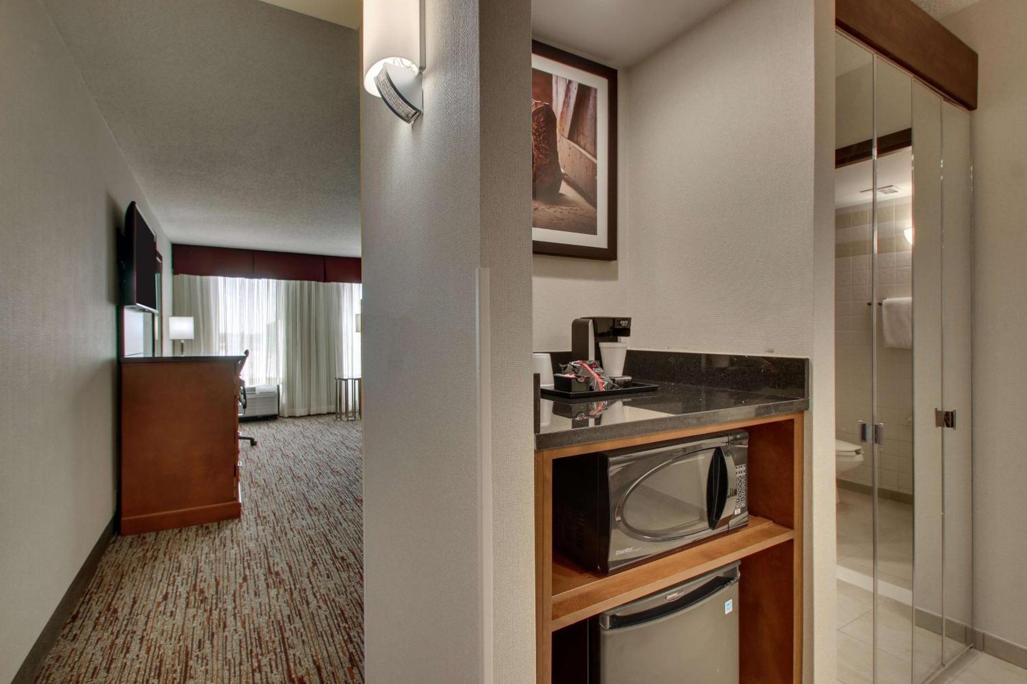 Drury Inn & Suites Боулинг Грин Экстерьер фото