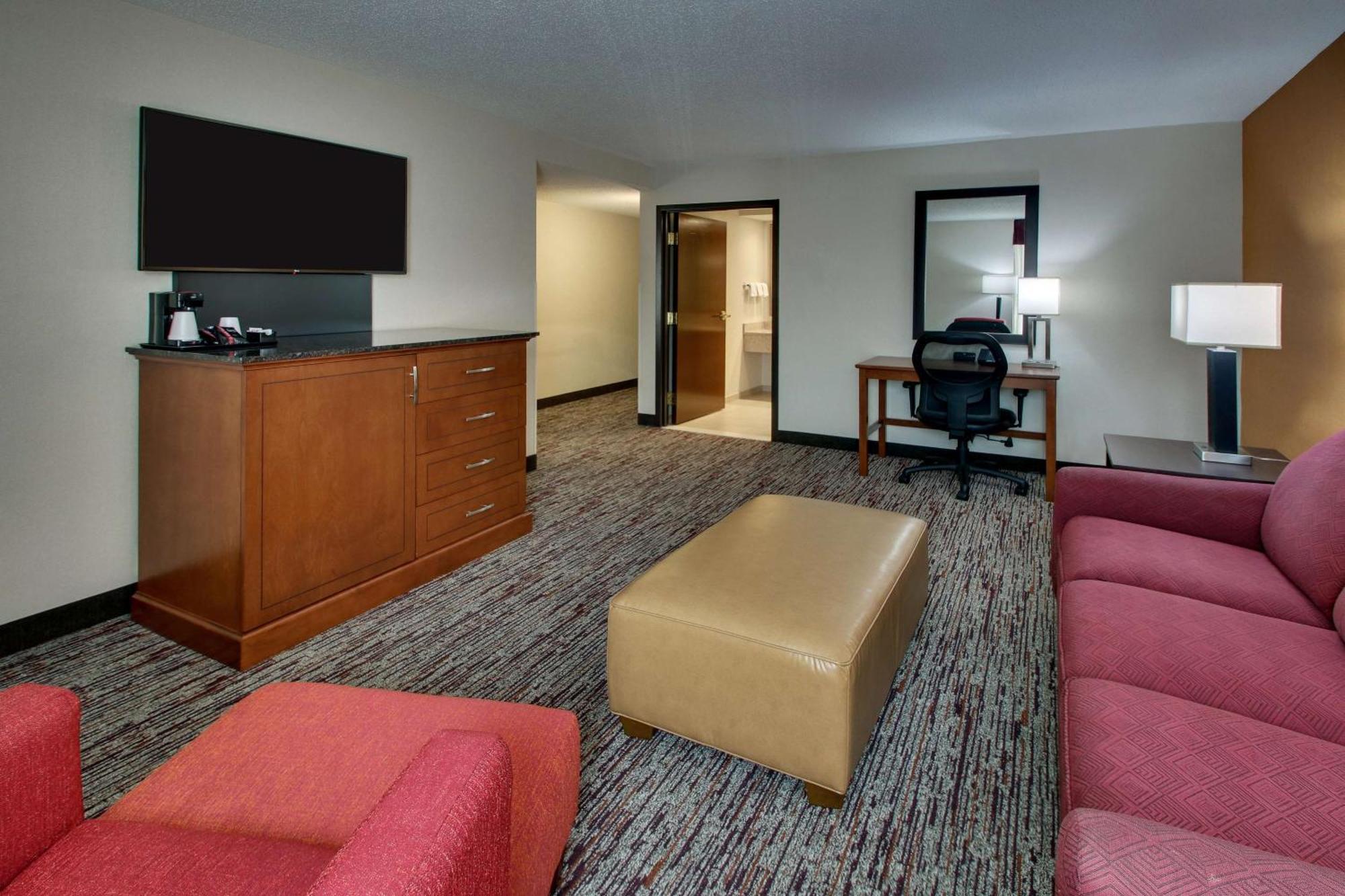 Drury Inn & Suites Боулинг Грин Экстерьер фото