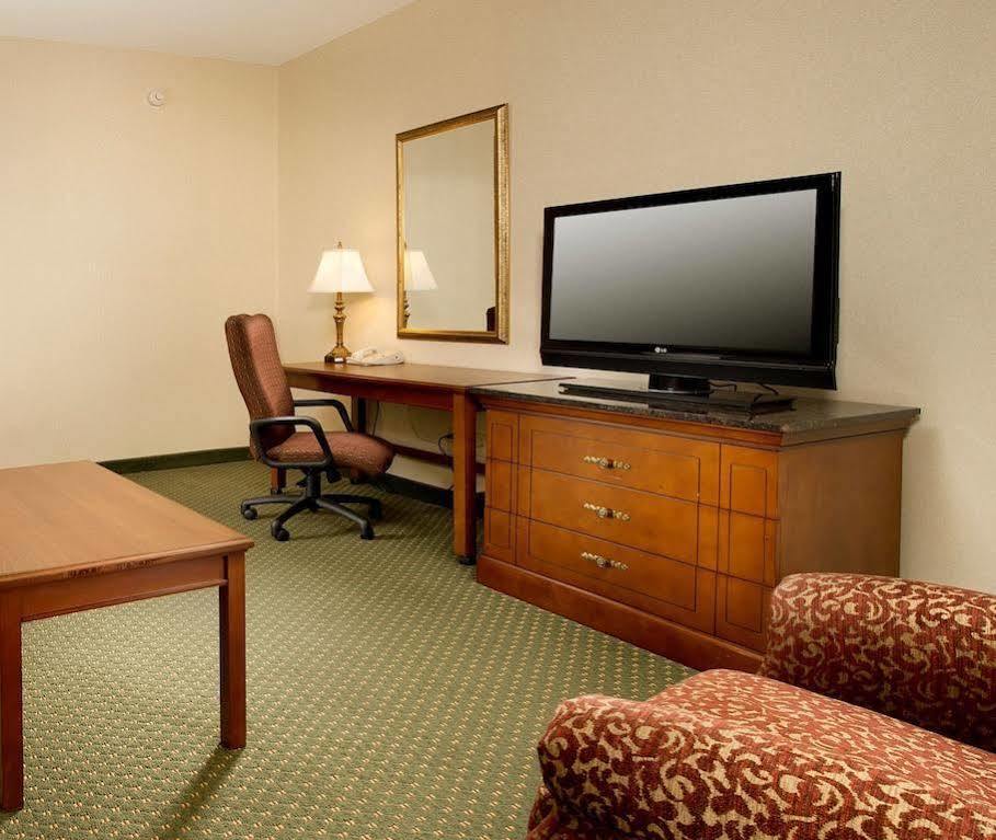 Drury Inn & Suites Боулинг Грин Экстерьер фото